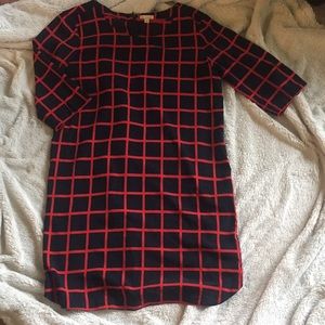 💃🏻Gap navy and red shift dress!!